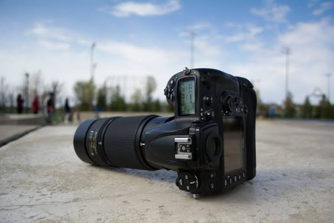 Photeeq Lens Flare: Tips and Tricks for Stunning Visuals